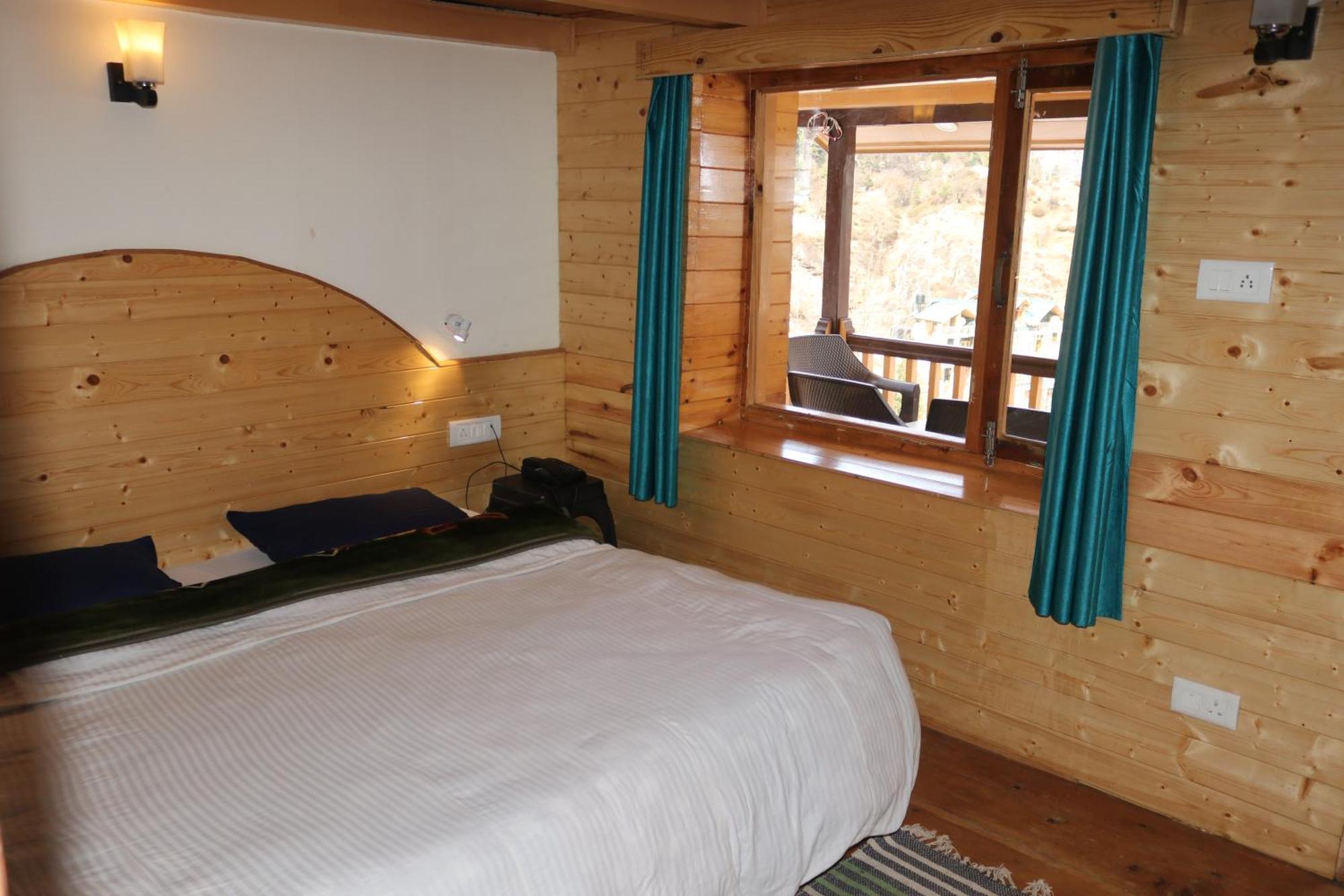 Forest Wood Cottage Manāli Екстериор снимка