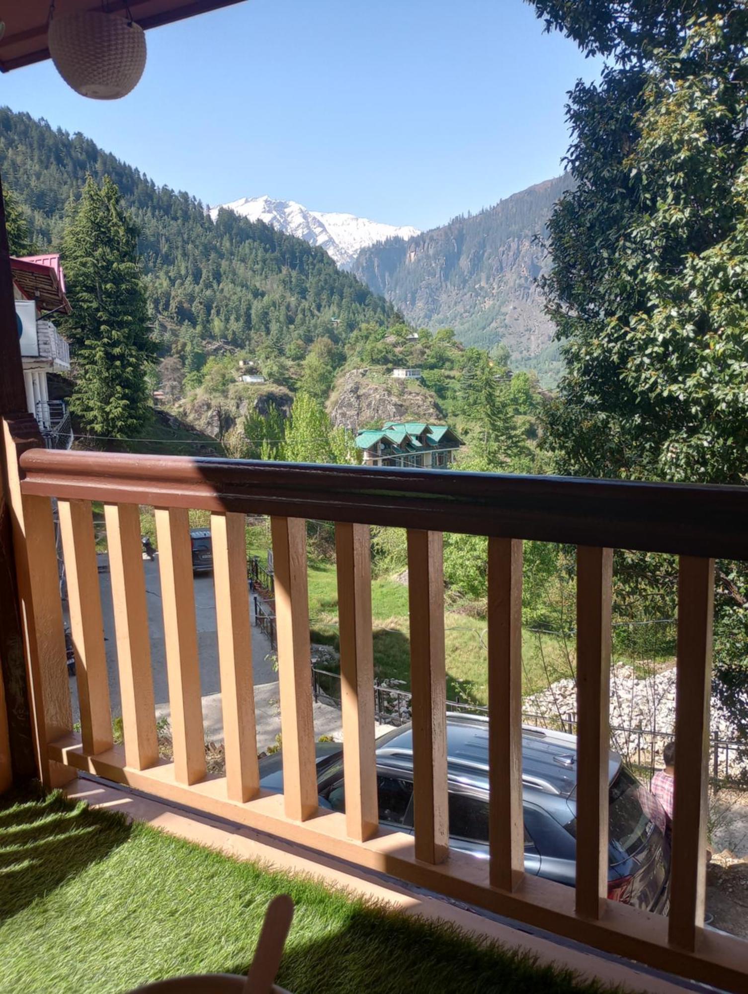 Forest Wood Cottage Manāli Екстериор снимка