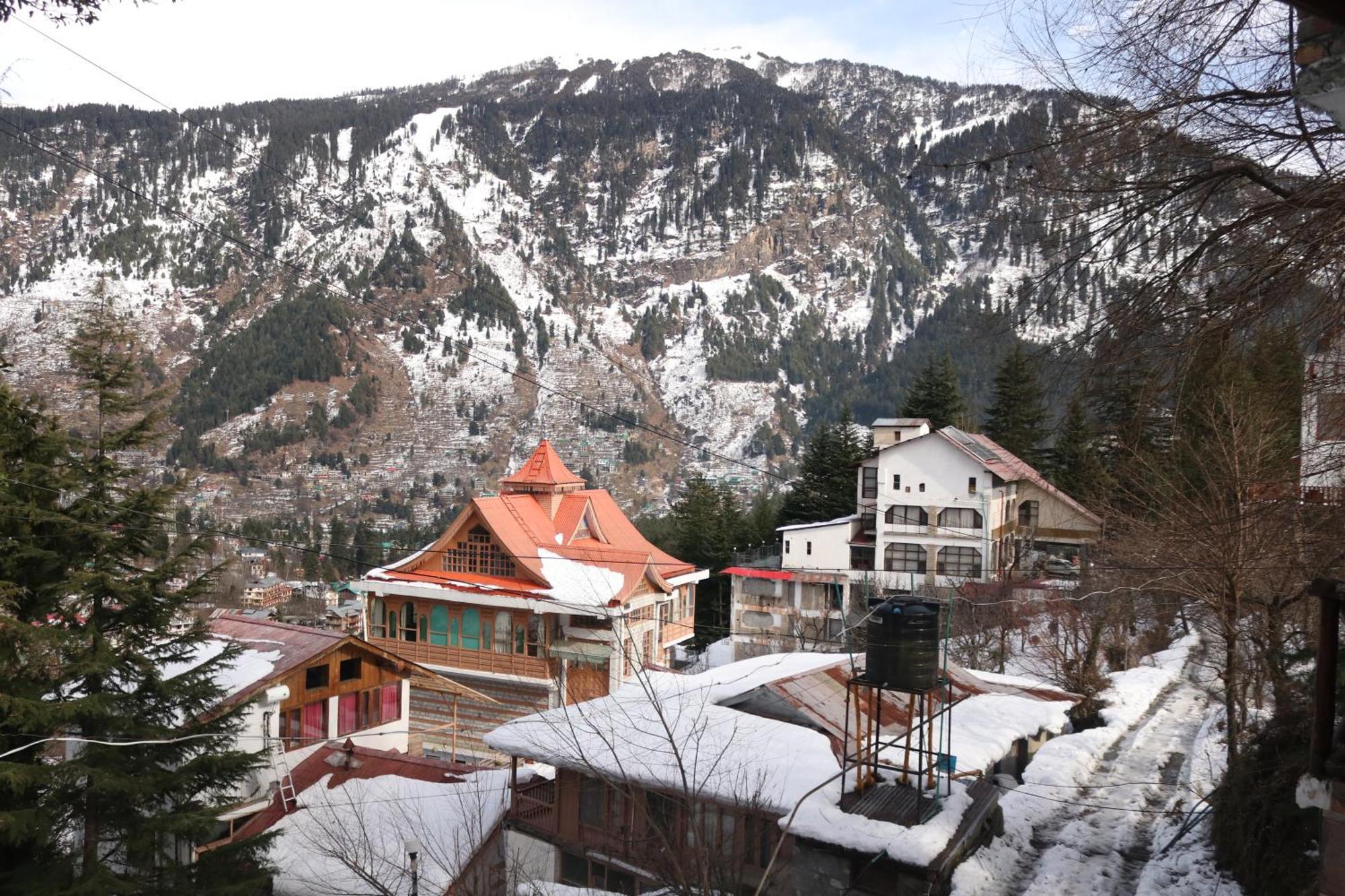 Forest Wood Cottage Manāli Екстериор снимка